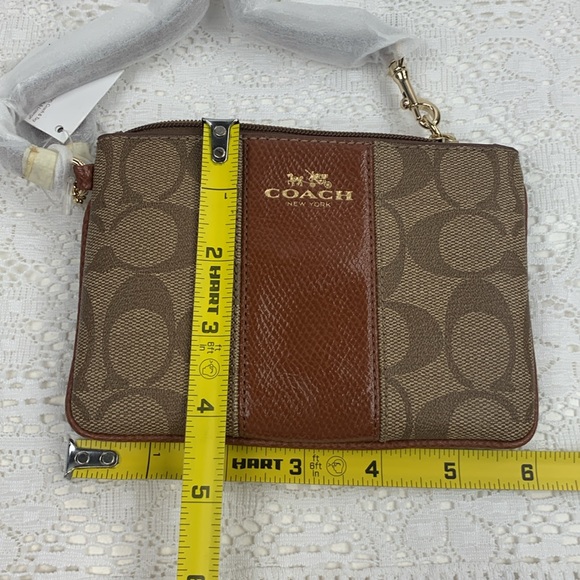 Coach Signature C Leather Wristlet Bag Khaki Saddle Gold Zipper Lined New tags